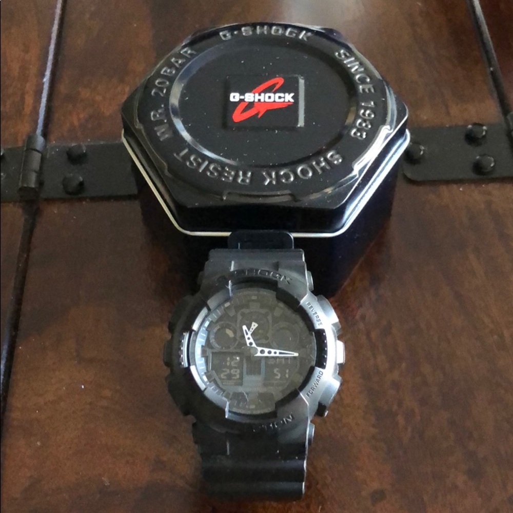 Casio G-shock black GA-100